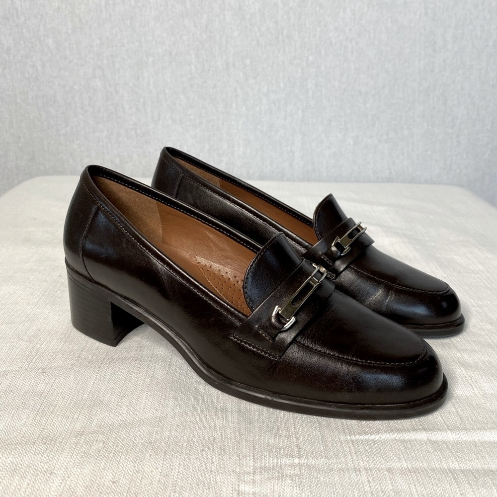 Vintage Y2K block heel loafers